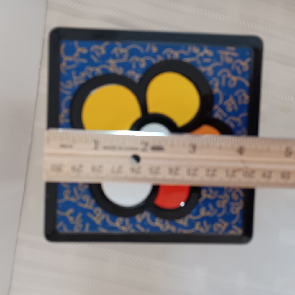 Romero Britto Artist Tin 1999 Crackers Sz. - Picture 8 of 10